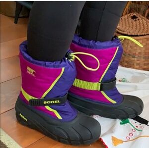 Sorel winter snow rain lined with wool boots!